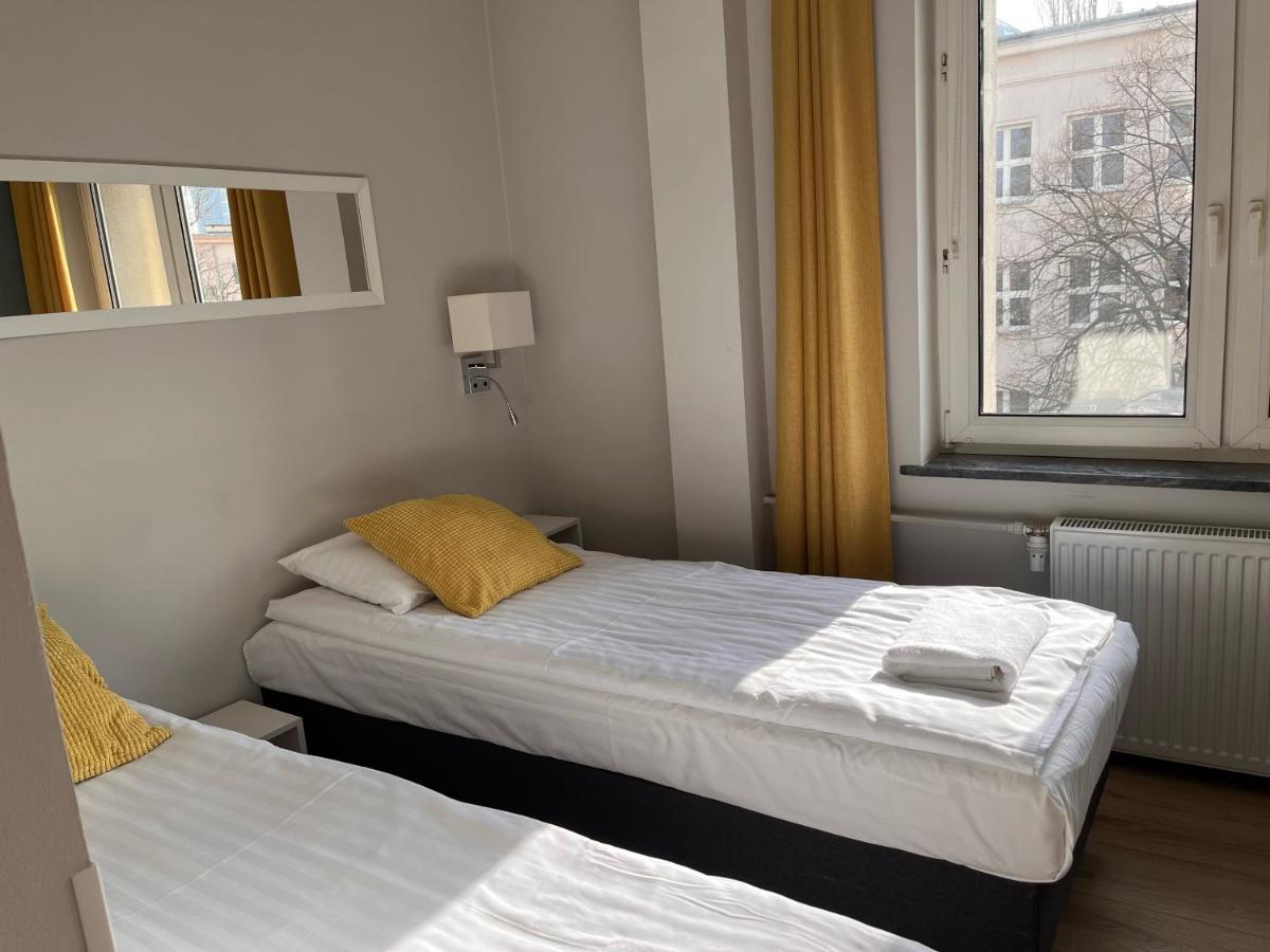 Labo Apartment Solidarnosci Varsovie Extérieur photo